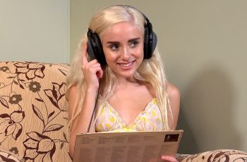 Vinyl BTS – Naomi Woods